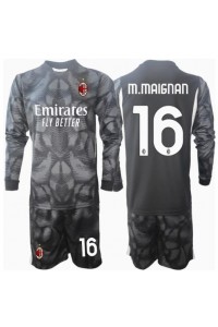 AC Milan Mike Maignan #16 Keeper Babyklær Hjemme Fotballdrakt til barn 2024-25 Lange ermer (+ Korte bukser)